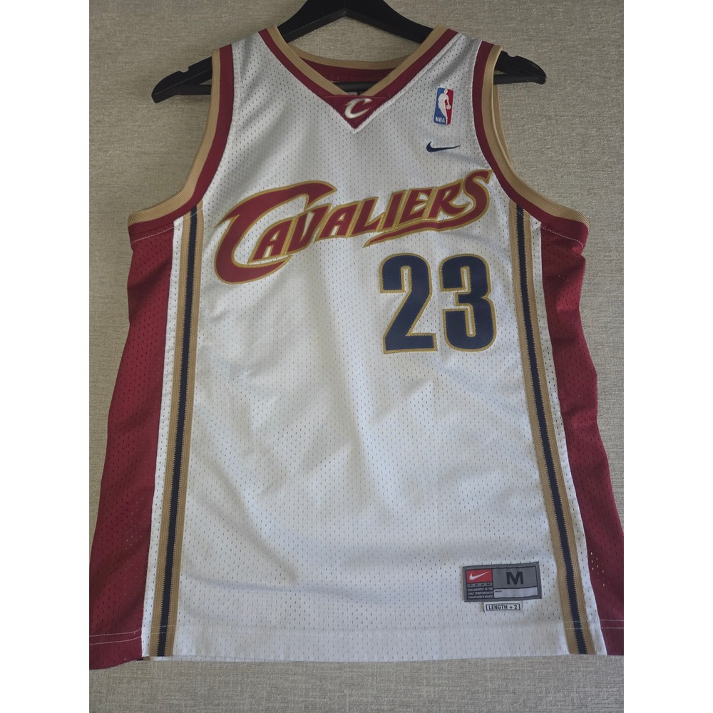 Vintage Nike Team LeBron James #23 Cleveland Cavaliers Youth Medium Jersey
